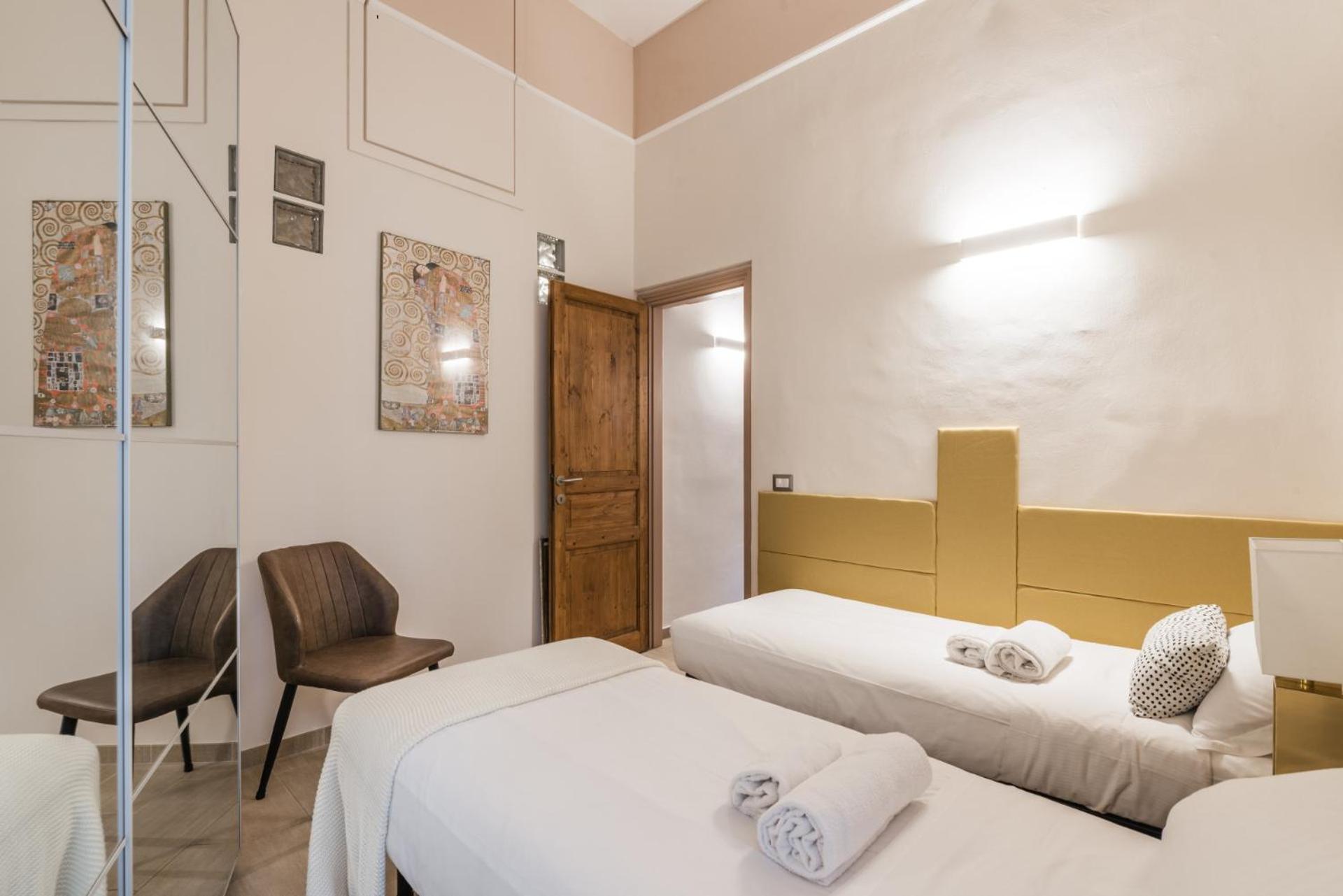 The Best Rent - Two-Bedroom Apartment Near Fori Imperiali Rome Exterior photo