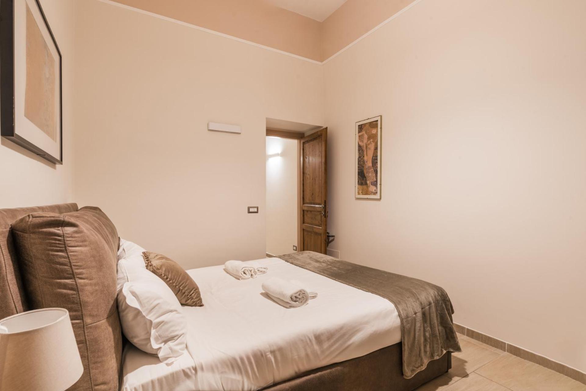 The Best Rent - Two-Bedroom Apartment Near Fori Imperiali Rome Exterior photo